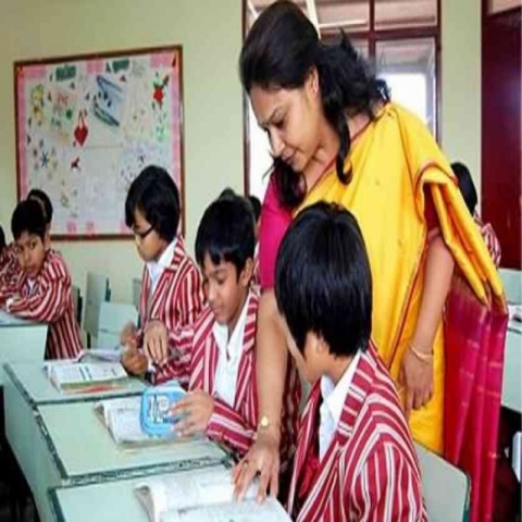 शिक्षक दिवस : समाज तथा शिक्षक के दायित्व स्मरण का उत्सव