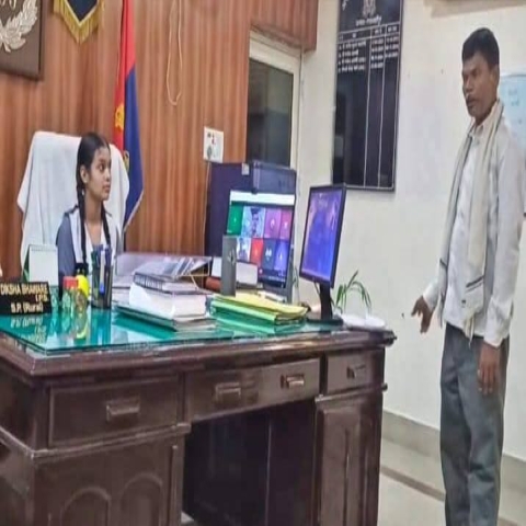Students of Sanjay Vidya Mandir took over the charge of SP