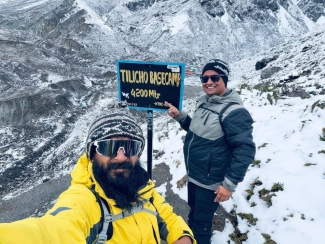 Alumnus Conquers Annapurna Circuit & Thorong La Pass, Brings Glory